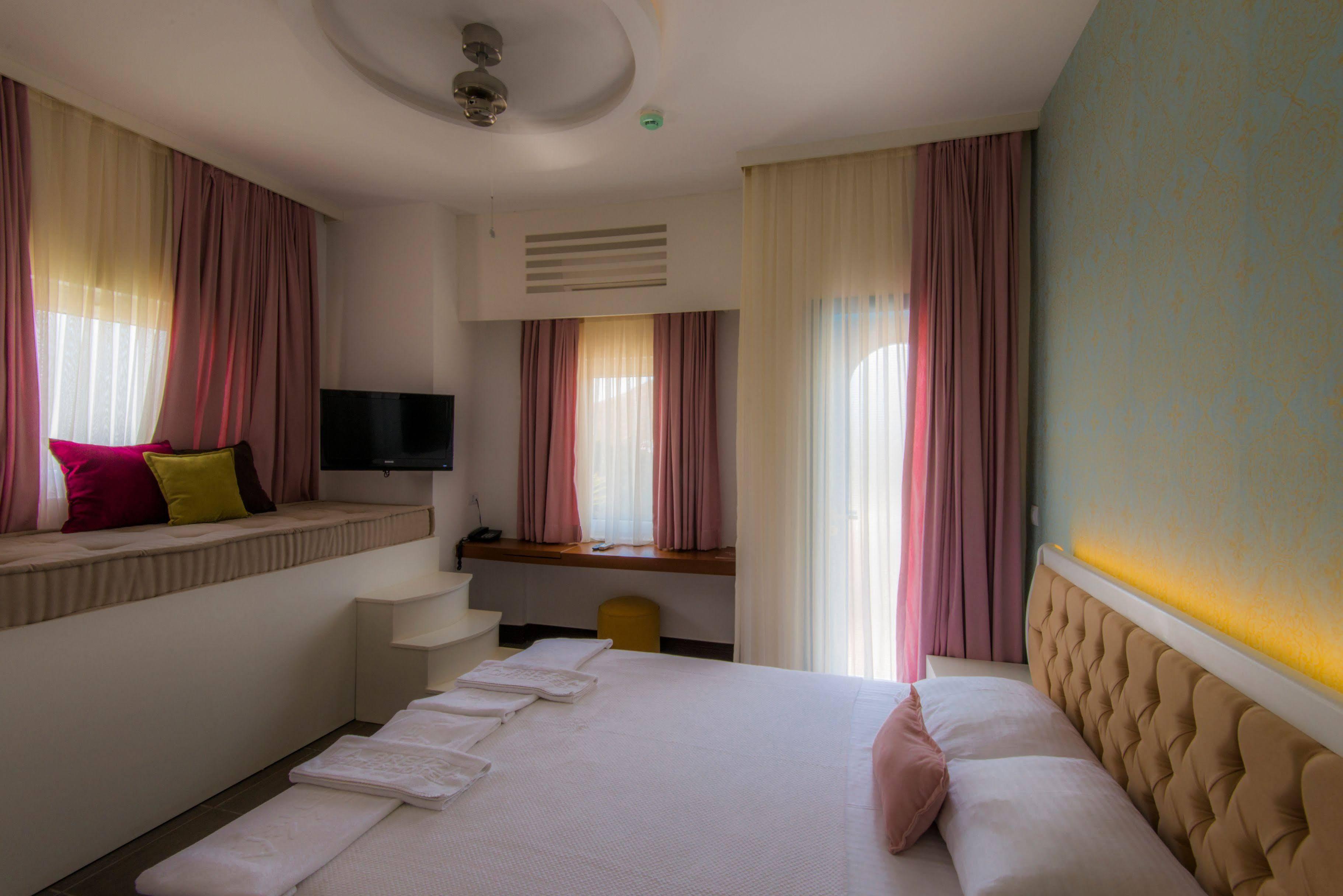 Hotel La Local Yalikavak Bodrum Exteriér fotografie